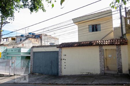 Casa à venda com 300m², 4 quartos e 3 vagasFachada