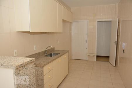 Apartamento à venda com 92m², 2 quartos e 1 vagaCozinha 