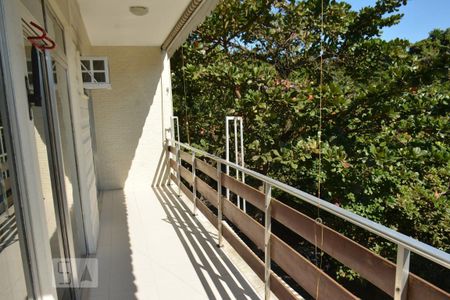 Apartamento à venda com 92m², 2 quartos e 1 vagaSacada 