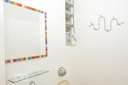 Apartamento à venda com 92m², 2 quartos e 1 vagaLavabo