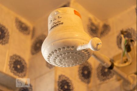 Apartamento à venda com 50m², 2 quartos e sem vagaChuveiro