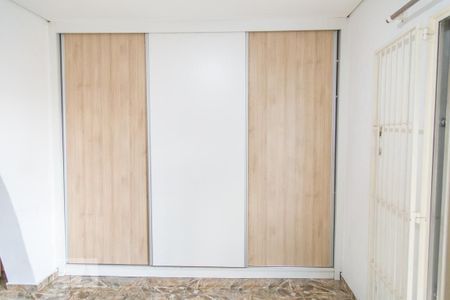 Casa à venda com 185m², 5 quartos e 3 vagas Casa à venda com 185m², 5 quartos e 3 vagasQuarto 3