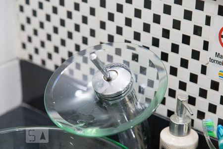 Casa à venda com 185m², 5 quartos e 3 vagas Casa à venda com 185m², 5 quartos e 3 vagasBanheiro 2