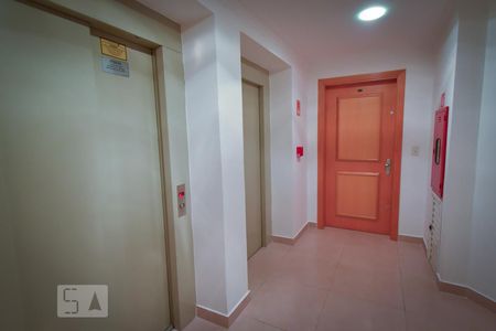 Apartamento à venda com 140m², 3 quartos e 2 vagasCorredor Elevador