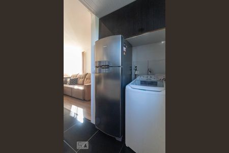Apartamento à venda com 46m², 2 quartos e 1 vaga Apartamento à venda com 46m², 2 quartos e 1 vagaCozinha e Área de Serviço