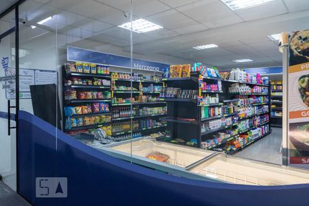 Apartamento à venda com 87m², 2 quartos e 2 vagasMini mercado