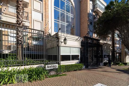Apartamento à venda com 87m², 2 quartos e 2 vagasFachada