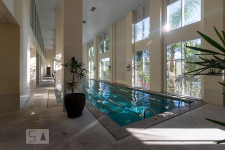 Apartamento à venda com 87m², 2 quartos e 2 vagasÁrea comum - Piscina aquecida