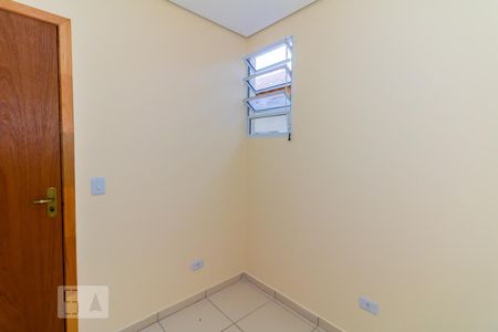 Quarto 2 de casa para alugar com 2 quartos, 65m² em Vila Medeiros, São Paulo