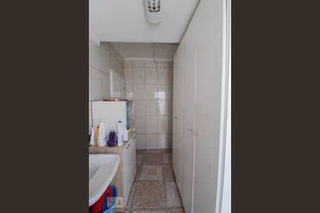 Casa à venda com 250m², 4 quartos e 3 vagas Casa à venda com 250m², 4 quartos e 3 vagasÁrea de Serviço