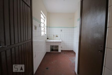 Casa à venda com 150m², 2 quartos e 1 vagaArea de serviço