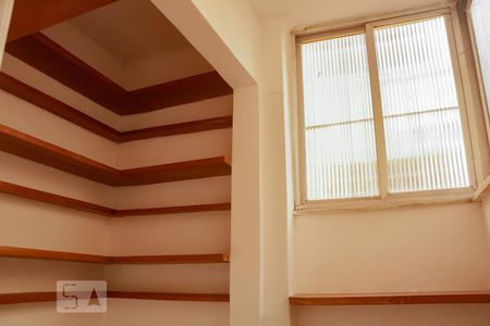 Apartamento à venda com 76m², 2 quartos e 1 vagaquarto de serviço