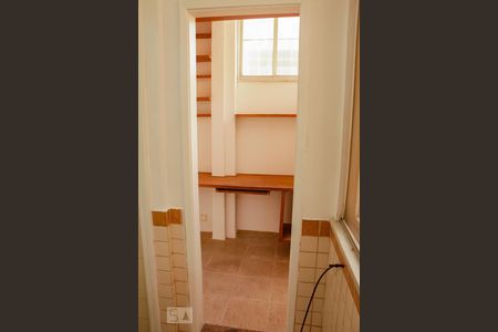 Apartamento à venda com 76m², 2 quartos e 1 vagaquarto de serviço