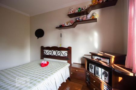 Casa à venda com 424m², 5 quartos e 5 vagas Casa à venda com 424m², 5 quartos e 5 vagasQuarto 4