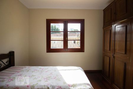 Casa à venda com 424m², 5 quartos e 5 vagas Casa à venda com 424m², 5 quartos e 5 vagasQuarto 2