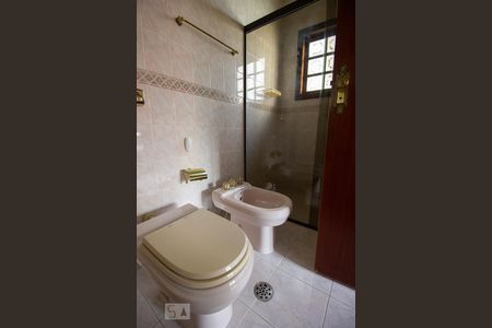 Casa à venda com 424m², 5 quartos e 5 vagas Casa à venda com 424m², 5 quartos e 5 vagasBanheiro 3