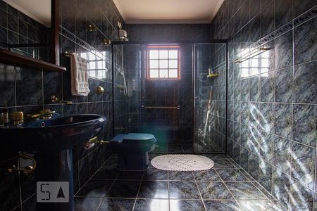 Casa à venda com 424m², 5 quartos e 5 vagas Casa à venda com 424m², 5 quartos e 5 vagasBanheiro 2