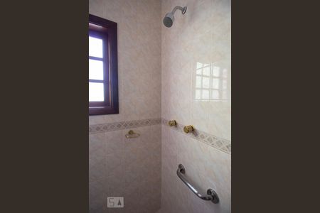 Casa à venda com 424m², 5 quartos e 5 vagas Casa à venda com 424m², 5 quartos e 5 vagasBanheiro 3