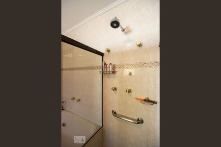 Casa à venda com 424m², 5 quartos e 5 vagas Casa à venda com 424m², 5 quartos e 5 vagasBanheiro 1