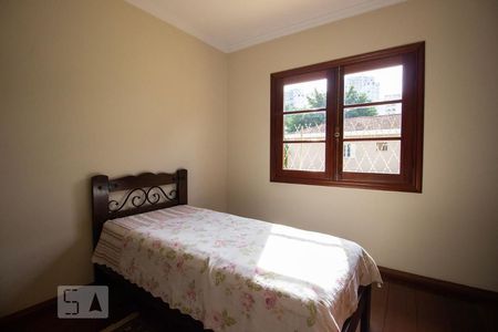 Casa à venda com 424m², 5 quartos e 5 vagas Casa à venda com 424m², 5 quartos e 5 vagasQuarto 2