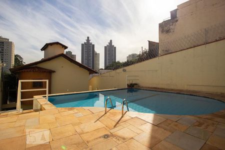 Casa à venda com 424m², 5 quartos e 5 vagas Casa à venda com 424m², 5 quartos e 5 vagasPiscina