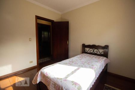 Casa à venda com 424m², 5 quartos e 5 vagas Casa à venda com 424m², 5 quartos e 5 vagasQuarto 2