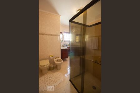 Casa à venda com 424m², 5 quartos e 5 vagas Casa à venda com 424m², 5 quartos e 5 vagasBanheiro 1