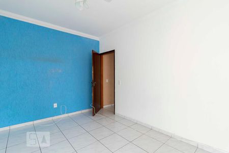 Casa à venda com 320m², 4 quartos e 2 vagas Casa à venda com 320m², 4 quartos e 2 vagasQuarto 2
