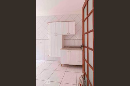 Casa à venda com 320m², 4 quartos e 2 vagas Casa à venda com 320m², 4 quartos e 2 vagasÁrea de Serviço