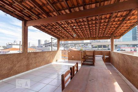 Casa à venda com 320m², 4 quartos e 2 vagas Casa à venda com 320m², 4 quartos e 2 vagasÁrea Externa - Terraço