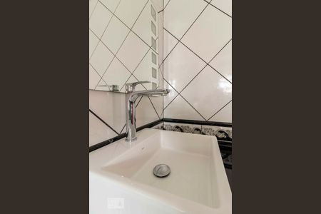 Casa à venda com 320m², 4 quartos e 2 vagas Casa à venda com 320m², 4 quartos e 2 vagasBanheiro da Suíte