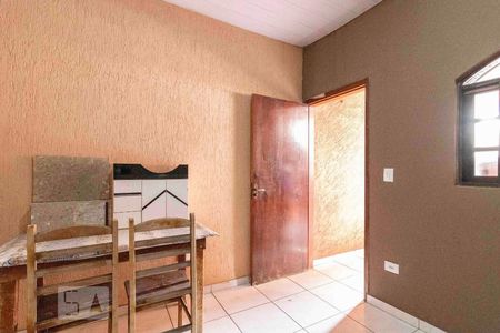 Casa à venda com 320m², 4 quartos e 2 vagas Casa à venda com 320m², 4 quartos e 2 vagasQuarto Externo