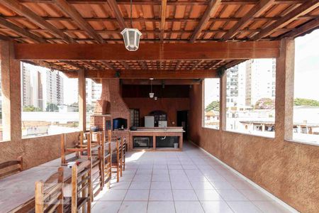 Casa à venda com 320m², 4 quartos e 2 vagas Casa à venda com 320m², 4 quartos e 2 vagasÁrea Externa - Terraço