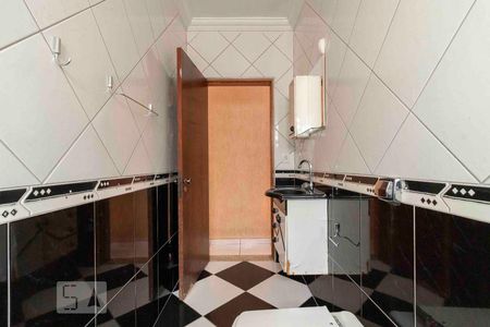 Casa à venda com 320m², 4 quartos e 2 vagas Casa à venda com 320m², 4 quartos e 2 vagasBanheiro Social