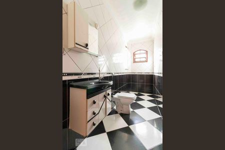 Casa à venda com 320m², 4 quartos e 2 vagas Casa à venda com 320m², 4 quartos e 2 vagasBanheiro Social