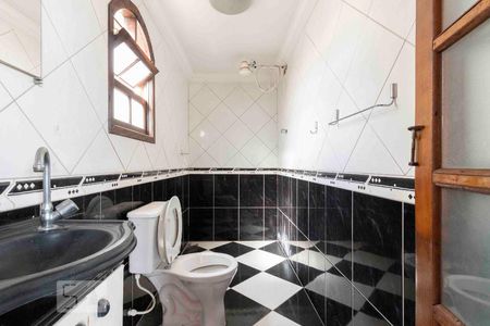 Casa à venda com 320m², 4 quartos e 2 vagas Casa à venda com 320m², 4 quartos e 2 vagasBanheiro Externo