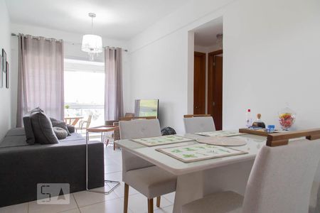 Sala  de apartamento para alugar com 2 quartos, 70m² em Recreio dos Bandeirantes, Rio de Janeiro