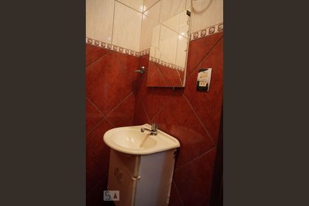 Banheiro - Torneira de casa para alugar com 2 quartos, 147m² em Jardim Piratininga, São Paulo