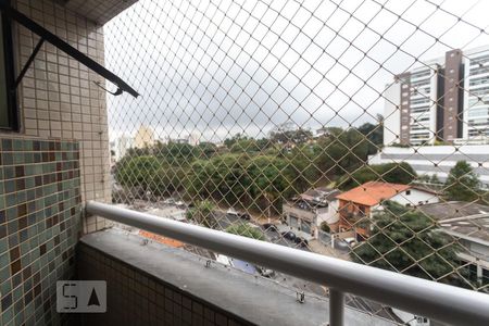 Apartamento à venda com 88m², 3 quartos e 2 vagasSacada do Quarto 3