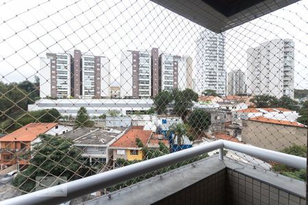 Apartamento à venda com 88m², 3 quartos e 2 vagasSacada do Quarto 3