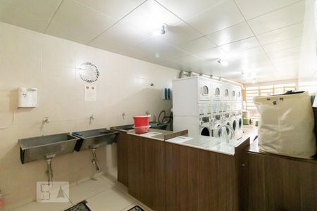 Lavanderia de kitnet/studio para alugar com 1 quarto, 30m² em Cerqueira César, São Paulo