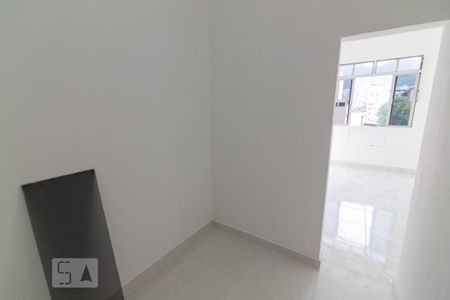 Apartamento à venda com 75m², 2 quartos e sem vaga Apartamento à venda com 75m², 2 quartos e sem vagaCloset do Quarto 2