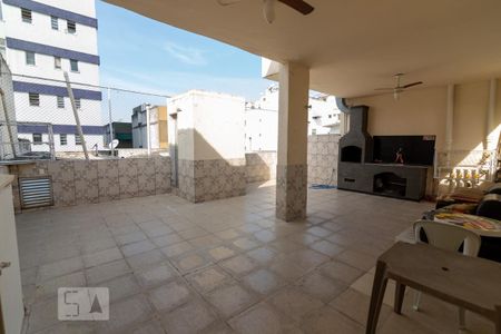 Apartamento à venda com 75m², 2 quartos e sem vaga Apartamento à venda com 75m², 2 quartos e sem vagaTerraço