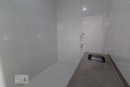 Apartamento à venda com 75m², 2 quartos e sem vaga Apartamento à venda com 75m², 2 quartos e sem vagaCozinha