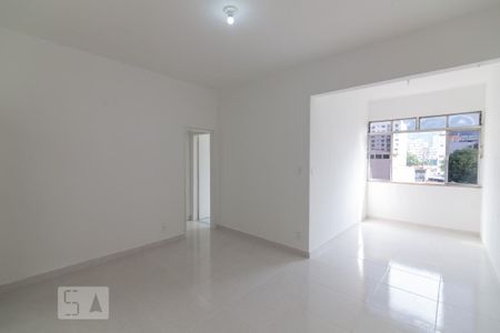 Apartamento à venda com 75m², 2 quartos e sem vaga Apartamento à venda com 75m², 2 quartos e sem vagaSala