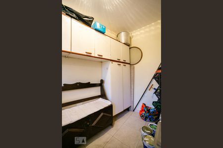 Casa à venda com 134m², 4 quartos e 2 vagas Casa à venda com 134m², 4 quartos e 2 vagasQuarto de Serviço