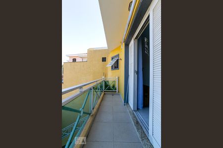Casa à venda com 134m², 4 quartos e 2 vagas Casa à venda com 134m², 4 quartos e 2 vagasVaranda da Suíte 1