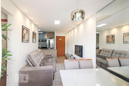 Sala de apartamento para alugar com 2 quartos, 50m² em Parque Rincão, Cotia