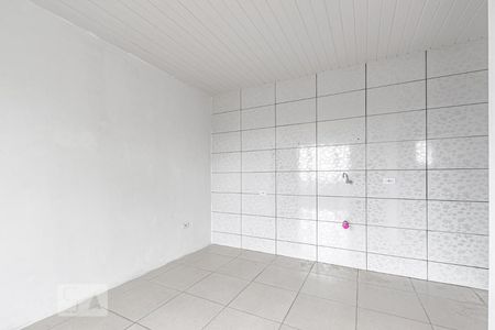 Sala e Cozinha de kitnet/studio para alugar com 1 quarto, 32m² em Cachoeira, Curitiba