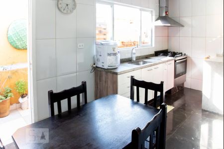 Casa à venda com 158m², 3 quartos e 2 vagasCozinha